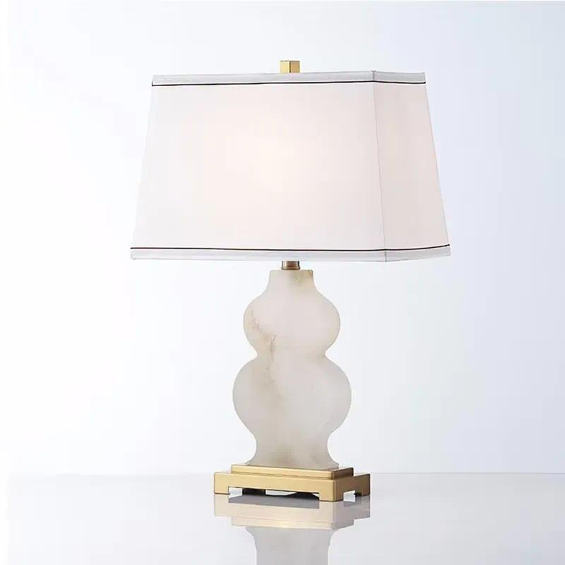 مصباح مكتب LED عصري بتصميم إبد - مراجعة Light Switch وسعره